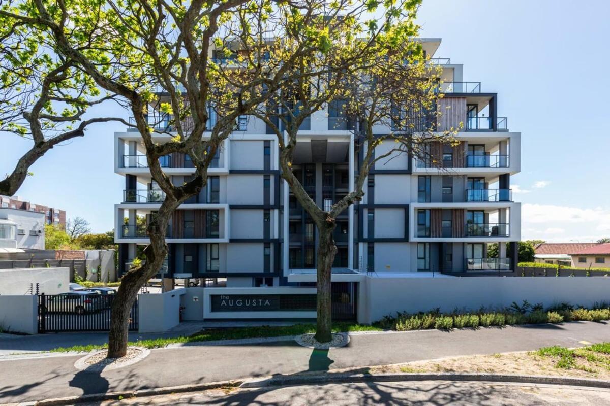Central Southern Suburbs Leafy Village Neighbourhood Cape Town Luaran gambar