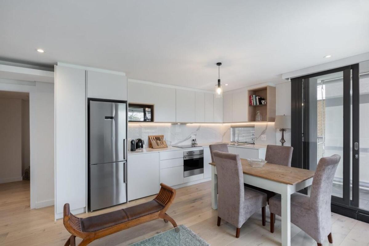 Central Southern Suburbs Leafy Village Neighbourhood Cape Town Luaran gambar